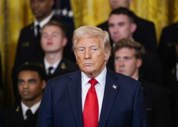 Trump ordena cambios y más vigilancia en la acreditación de las universidades de EE.UU.