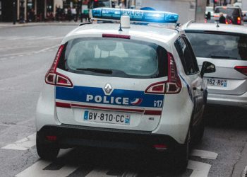 Un muerto y tres heridos por ataque con cuchillo en secundaria de Francia