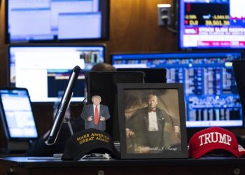 Wall Street, con caída en su peor día desde 2020 por aranceles de Trump