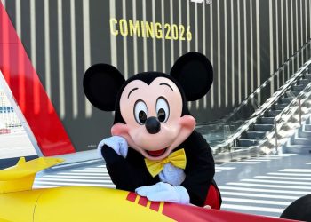 Disney y la Fórmula 1 anuncian colaboración mágica para una nueva experiencia