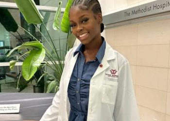 ESTUDIANTE MUERTA EN SU CUARTO DE UNIVERSIDAD