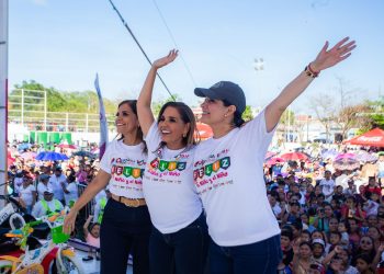 «Mara Lezama y Estefanía Mercado celebran el Día de la Niñez en Playa del Carmen»