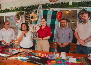 «Gobierno de Estefanía Mercado propone un turismo artesanal en Playa del Carmen»