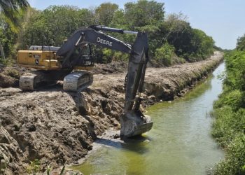 limpieza de canales pluviales en chetumal