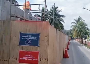 suspensión de obra en Bacalar