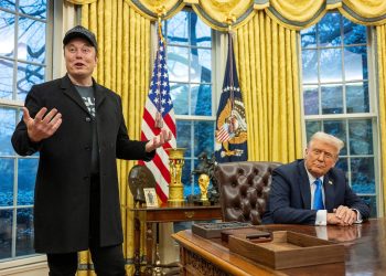 Trump y Elon Musk protagonizan anuncio desde la Oficina Oval