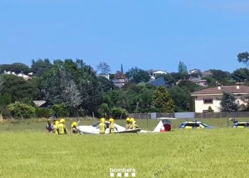 Una avioneta aterriza de emergencia sin heridos en un campo de Sant Antoni de Vilamajor