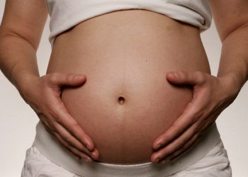 Denuncian que Georgia obliga a mantener viva a una embarazada con muerte cerebral