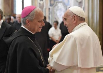 Francisco le “echó el ojo” a Prevost: cardenal Pedro Barreto