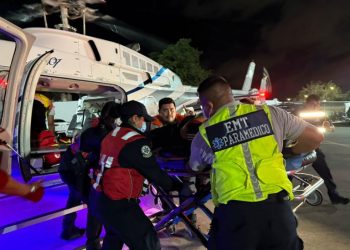 Helicóptero de la SSC Playa del Carmen realiza rescate aéreo luego de accidente en Puerto Morelos