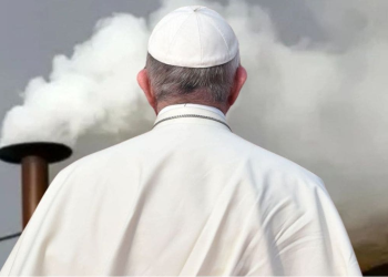 Nuevo Papa 2025: Humo blanco en el Vaticano anuncia al sucesor de Francisco