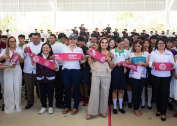 Invertir en educación es invertir en la paz: Estefanía Mercado