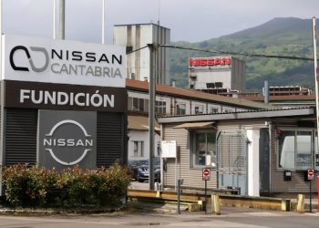 Nissan anuncia la reestructuración y cierre de plantas