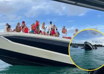 Se hunde yate Lamborghini con 32 influencers a bordo en Miami | Vídeo