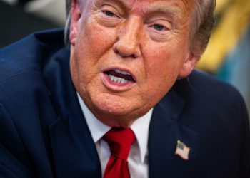 Trump insta al Congreso de EE.UU. a subir los impuestos a los ricos