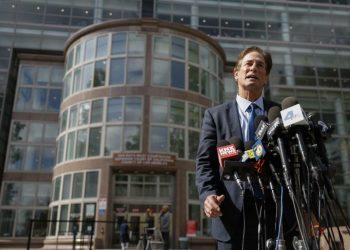 Un juez en EE.UU. reduce la sentencia de los hermanos Menéndez, que podrían quedar en libertad