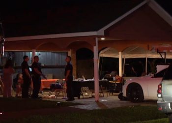 Un muerto y varios heridos durante tiroteo en fiesta familiar en Texas