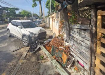 accidente Cancún, choque en SM 89, Av. Diagonal Tulum, accidente 26 de junio,