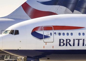 El verdadero a locate Sobrecargo de British Airways protagoniza escándalo en pleno vuelo