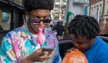 Gas de la risa una adicción mortal y legal que preocupa en EE.UU.