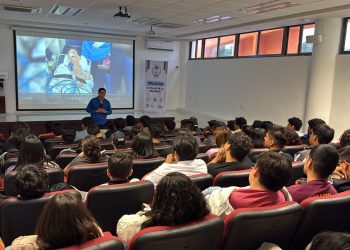 «Llega FGE de Quintana Roo a estudiantes universitarios a través del programa “Prevención a través de la Educación”»