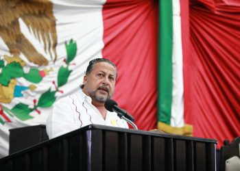 «Quintana Roo avanza en leyes de justicia social, dice Jorge Sanén»