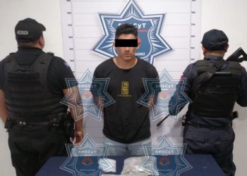 «Cae sujeto armado con droga en Cancún»