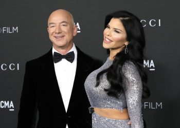 Jeff Bezos convierte su boda en Venecia en acto de filantropía