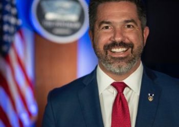 Trump refuerza redadas migratorias con más elementos de la Guardia Nacional