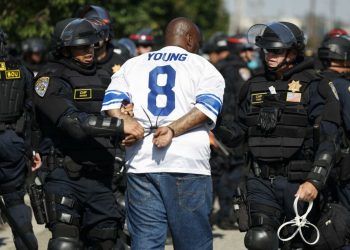 Anuncian múltiples arrestos y acusaciones por actos vandálicos en Los Ángeles