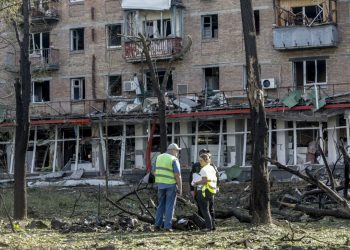 Ataque ruso mata a 13 personas en ucrania en plena cumbre del G7