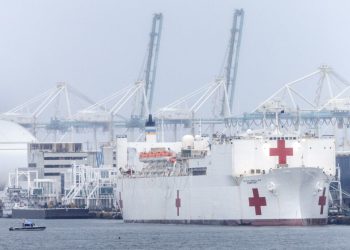 Buque hospital de la Armada de EE.UU. comienza gira humanitaria por Latinoamérica