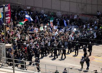 California anuncia demanda contra Trump por despliegue militar en protestas