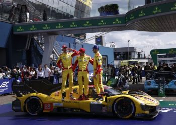 El Ferrari 83 gana en Le Mans y extiende el dominio de la escudería italiana