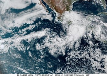 El huracán Erick tocaría tierra entre hoy y mañana, entre Oaxaca y Guerrero