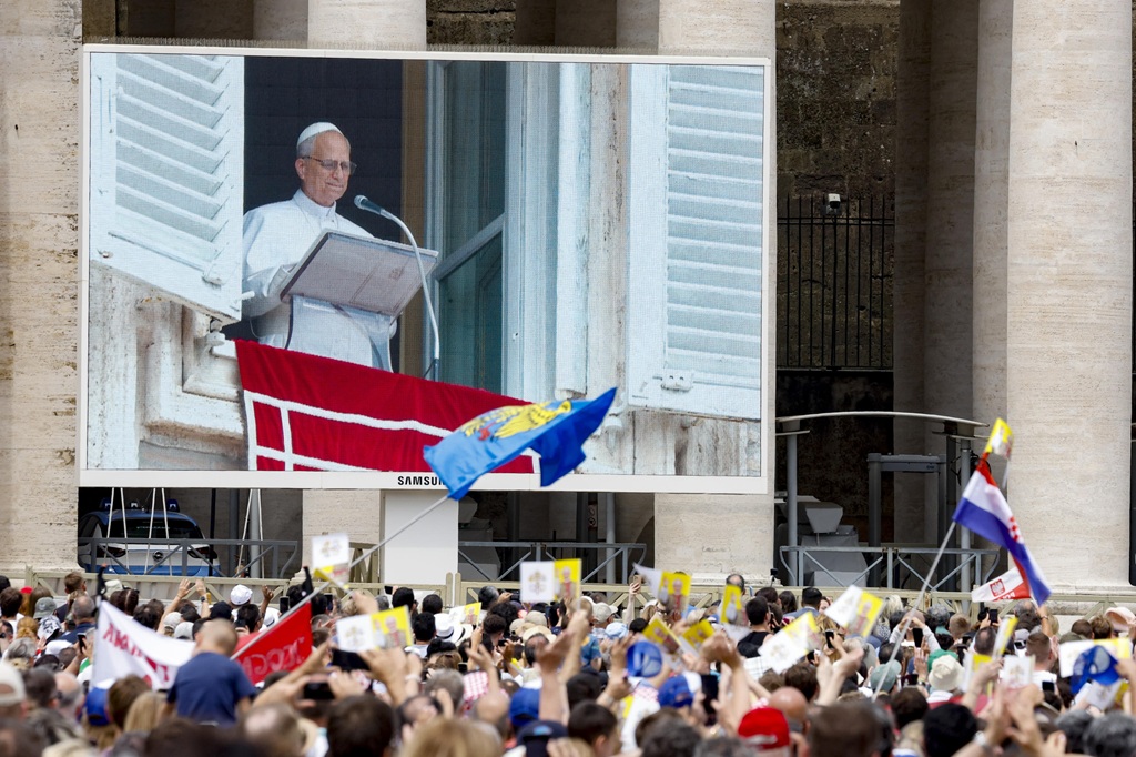 El papa León XIV lamentó este domingo las "noticias alarmantes" en Oriente Medio (Foto de EFE)