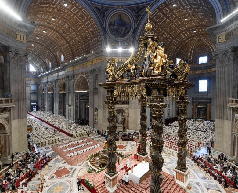 El Papa instó a los sacerdotes a mantenerse “reconciliados, unidos, transformados por el amor que brota del Corazón de Cristo”