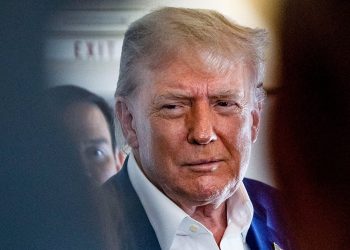 En internet y en la vida real, Trump ofrece una ventana a su psique