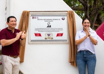 En Playa del Carmen la educación es prioridad y un derecho humano: Estefanía Mercado en el 25 aniversario de la Secundaria Técnica Juan Rulfo