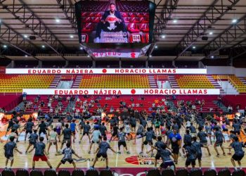 Exitoso NBA Summer Camp 2025 en Cancún con las leyendas del básquetbol internacional Eduardo Nájera y Horacio Llamas