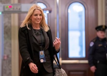 Fiscal de EE.UU. incluye a México entre sus “adversarios”