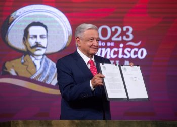 Gobierno de AMLO gastó 22 millones de dólares en libros para Cuba: MCCI