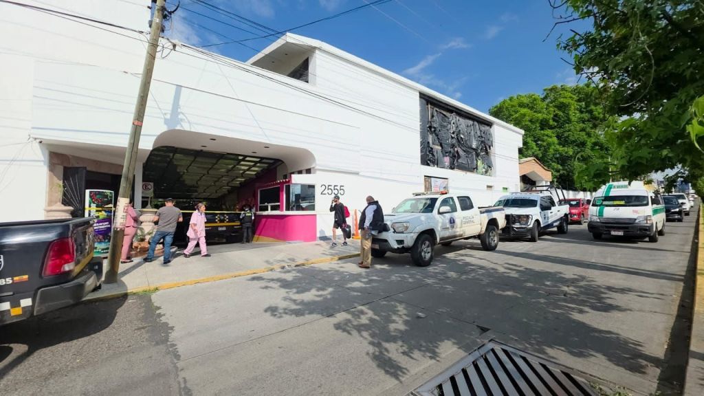 La habitación 132 del hotel Campestre Torreblanca fue asegurada por las autoridades tras el hallazgo de los menores sin vida.