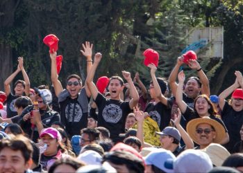Iglesia católica en México admite errores y pide perdón a los jóvenes