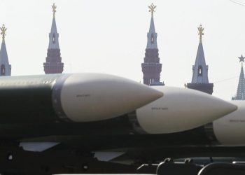 Informe advierte del riesgo de una nueva carrera de armas nucleares