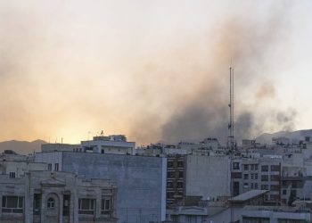 Irán bombardea Israel: un misil impacta importante hospital