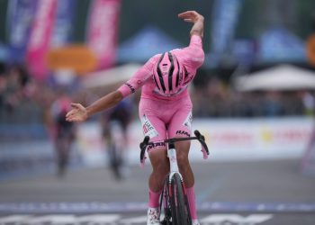 Isaac del Toro pierde el liderato en la penúltima etapa del Giro de Italia