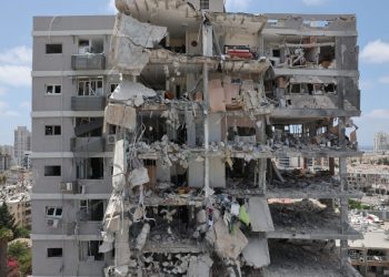 Israel vive la séptima oleada de misiles de Irán