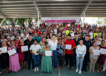Juramenta Estefanía Mercado 157 comités vecinales, ratificando que en Playa del Carmen gobierna el pueblo