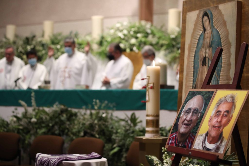 Aniversario luctuoso de sacerdotes jesuitas